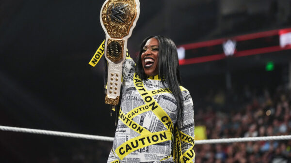 WWE Superstar Naomi Announces Pregnancy, Vacates Women’s Championship