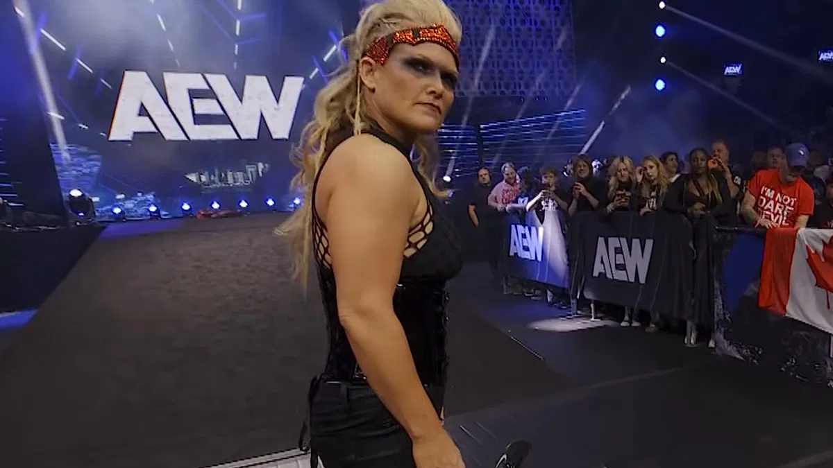 Former WWE Women’s Champion Makes Surprise Appearance at AEW All Out